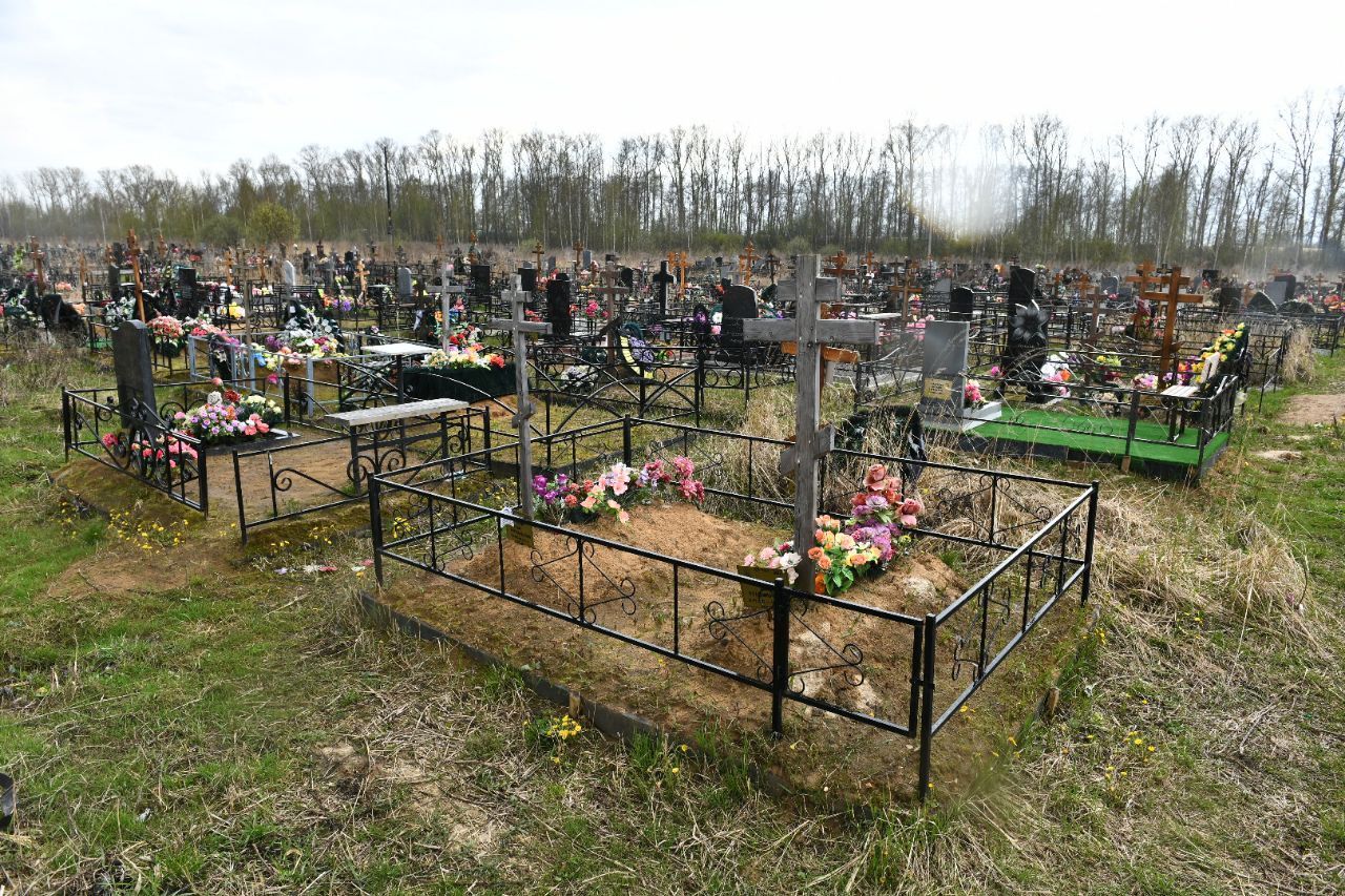 На двух Омских кладбищах запретили семейные захоронения