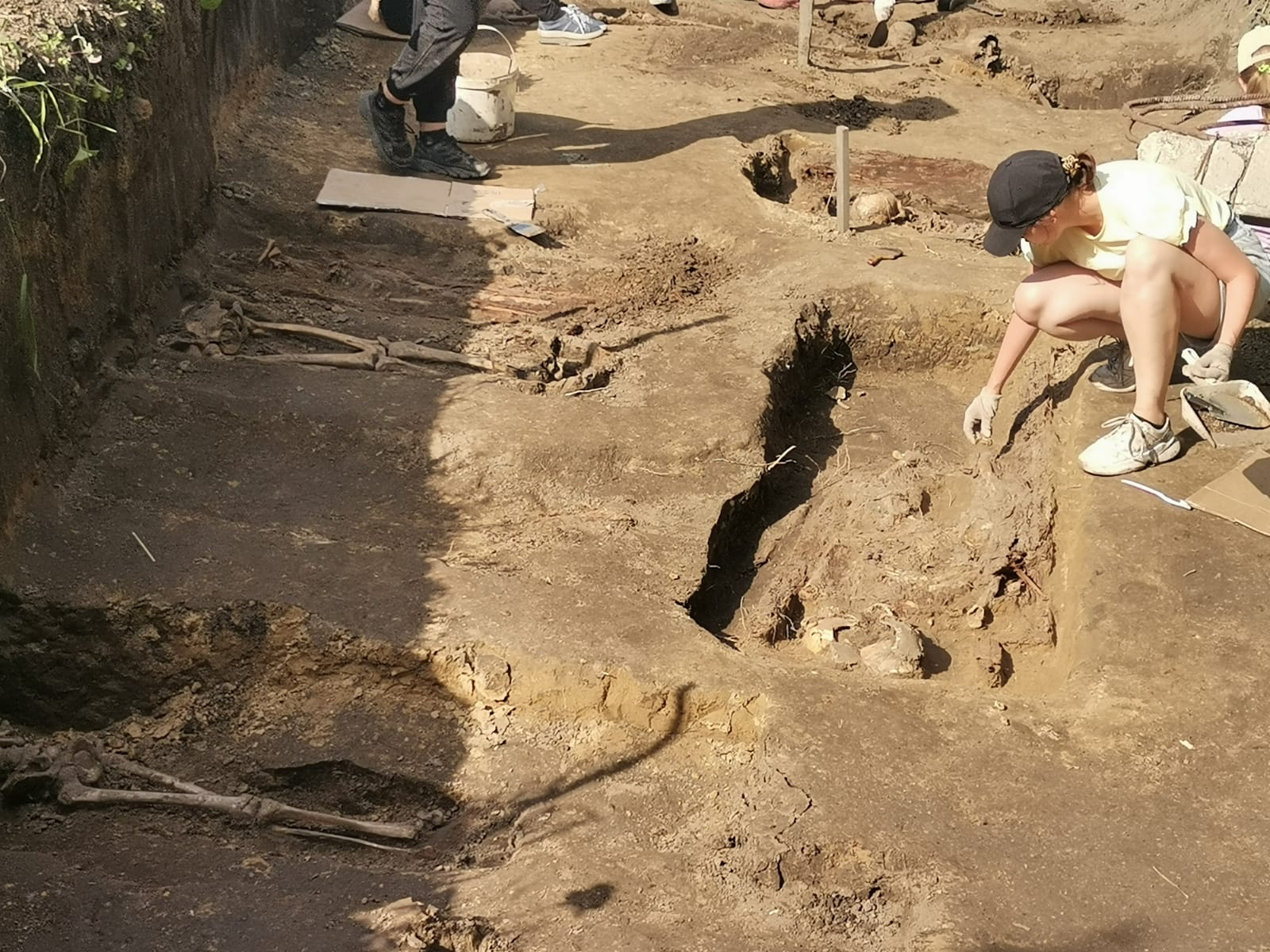 В Омской области обнаружили большое средневековое кладбище