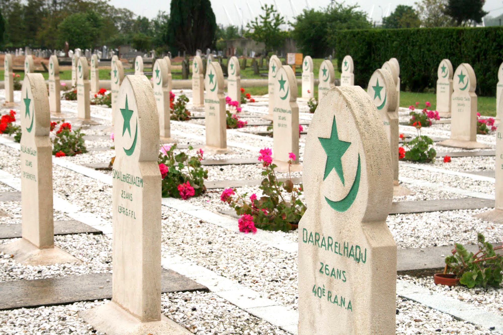 Могила в исламе: мусульманские могилы и надгробные памятники